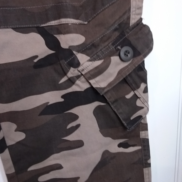 Women's Ochenta Camo Pants Size 10 New With Tags - Picture 10 of 16